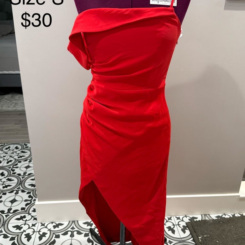 Lulu's Vibrant Red Asymmetrical Dress